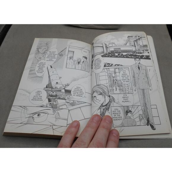 Ceres: Celestial Legend Vol 6: Shuro English Manga Yuu Watase 2004 - Picture 8 of 8